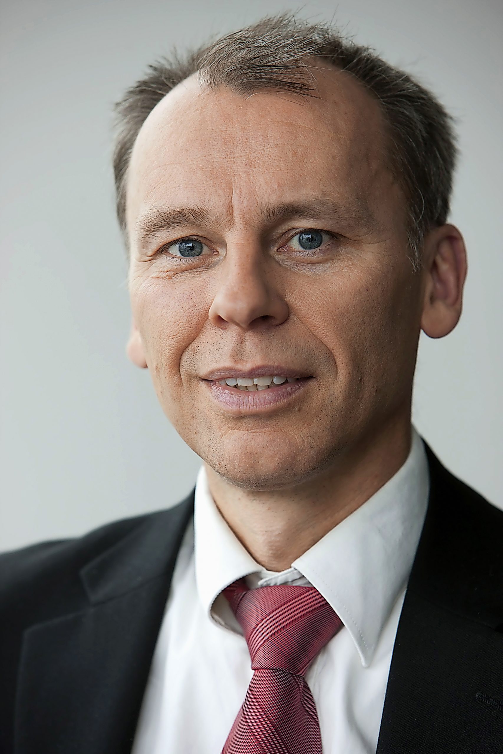 Stefan Bratzel