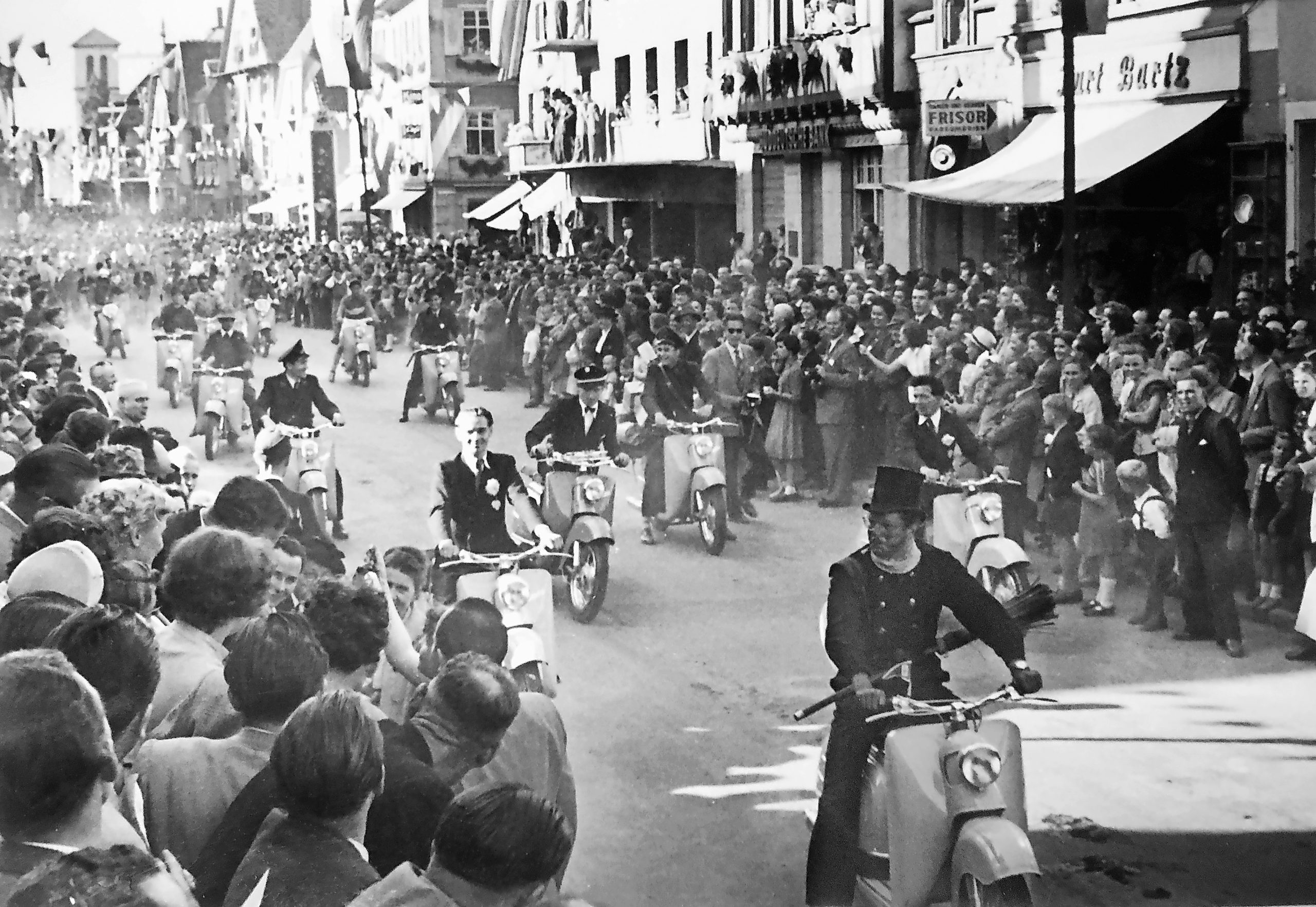 Wis5 19 Unternehmen PWO Mopeds