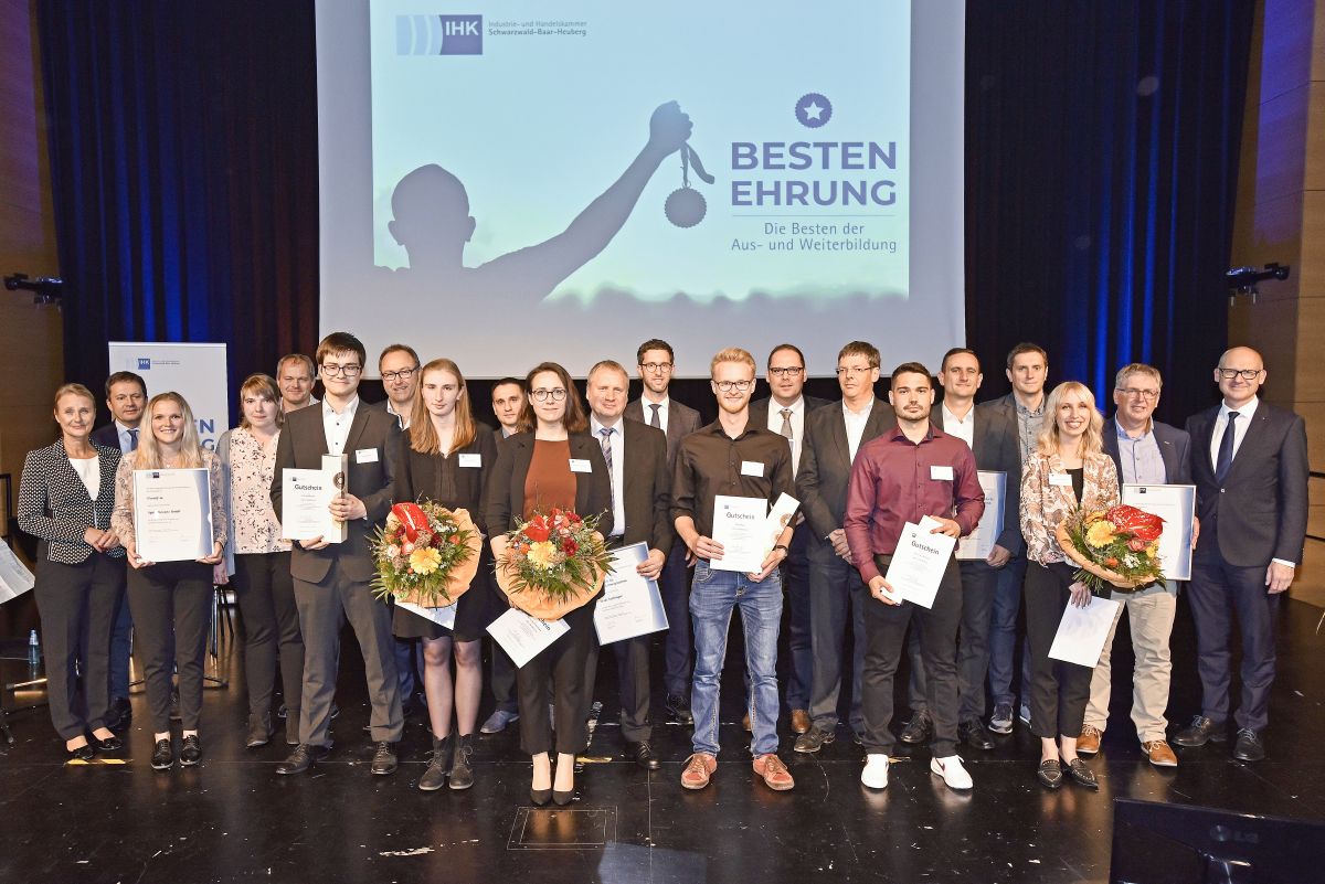 Landesbeste Azubis Verkleinert
