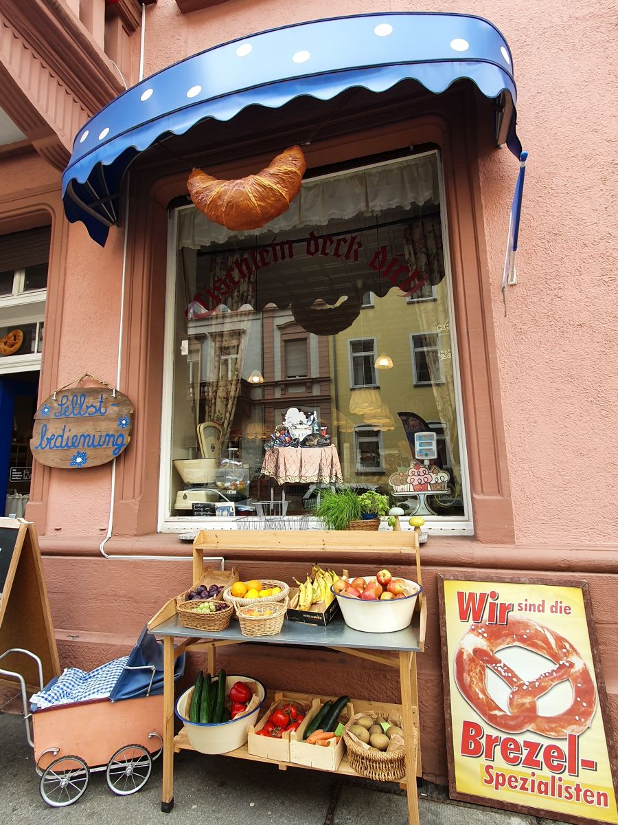 Schaufenster Des Monats Tischlein Deck Dich Klein