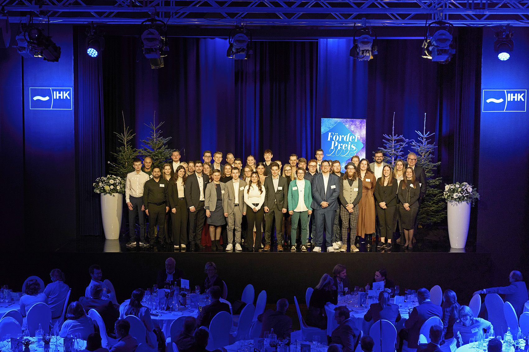 PM 47 Foto2 AllePreistr Ger F Rderpreisverleihung IHK Stiftung2023