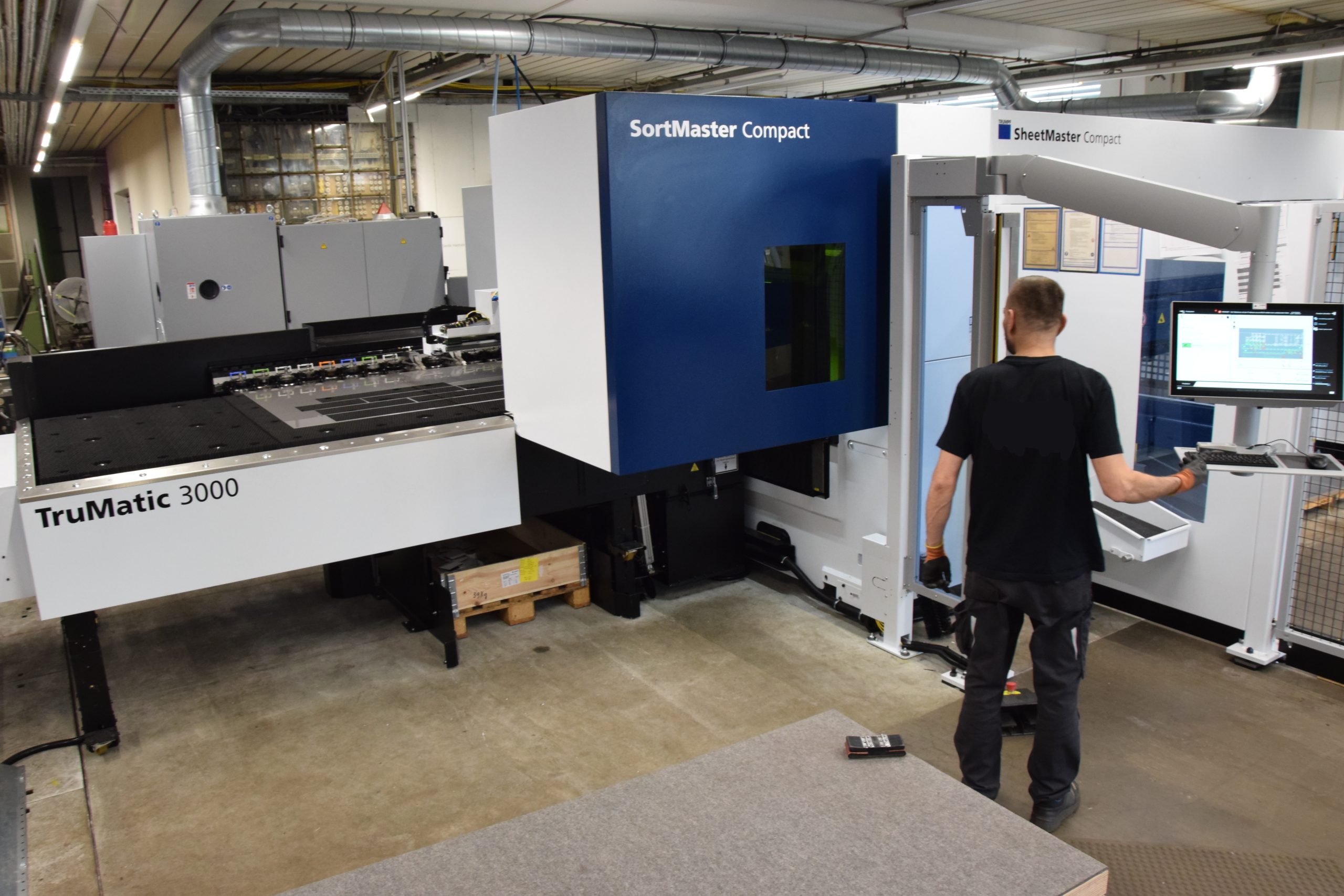 Siedle Laserstanzmaschine